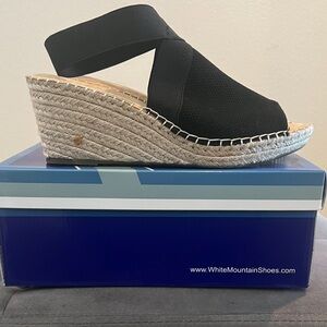 Size 10 women’s Platforms very cute for a casual outfit or even for a wedding